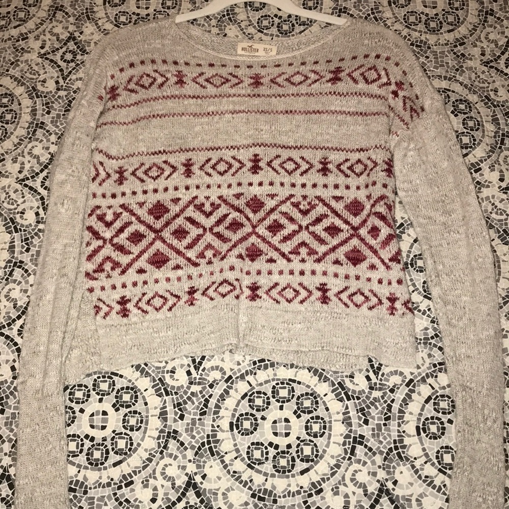 Cropped Hollister sweater
